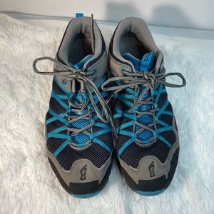 Inov-8 Roclite 268 Size Men 8 women 9.5